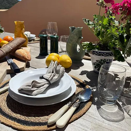 Santa Maria Village, Elviria, * Marbella