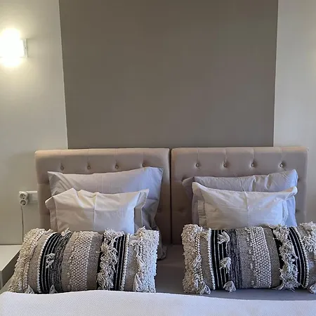 Santa Maria Village, Elviria, Apartment *