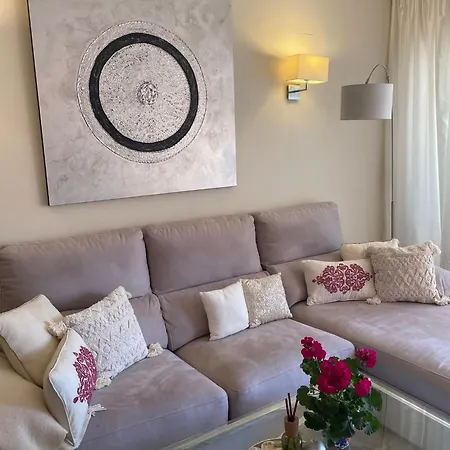 Santa Maria Village, Elviria, Apartment