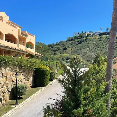 Santa Maria Village, Elviria, Apartment